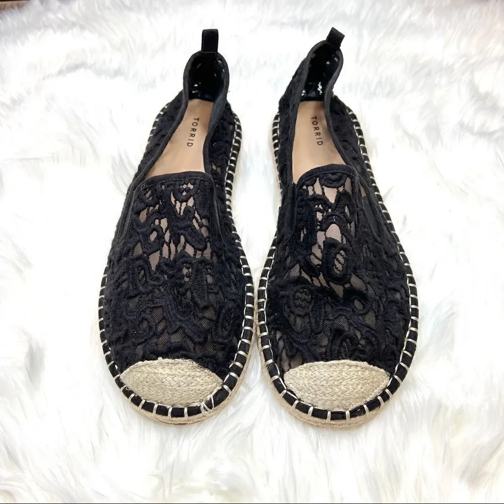 Torrid Black Lace Espadrille Flat 11.5W slip on Wide